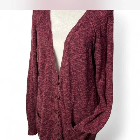 🏁Mudd XL burgundy V-Neck button down cardigan pockets - Picture 2 of 7